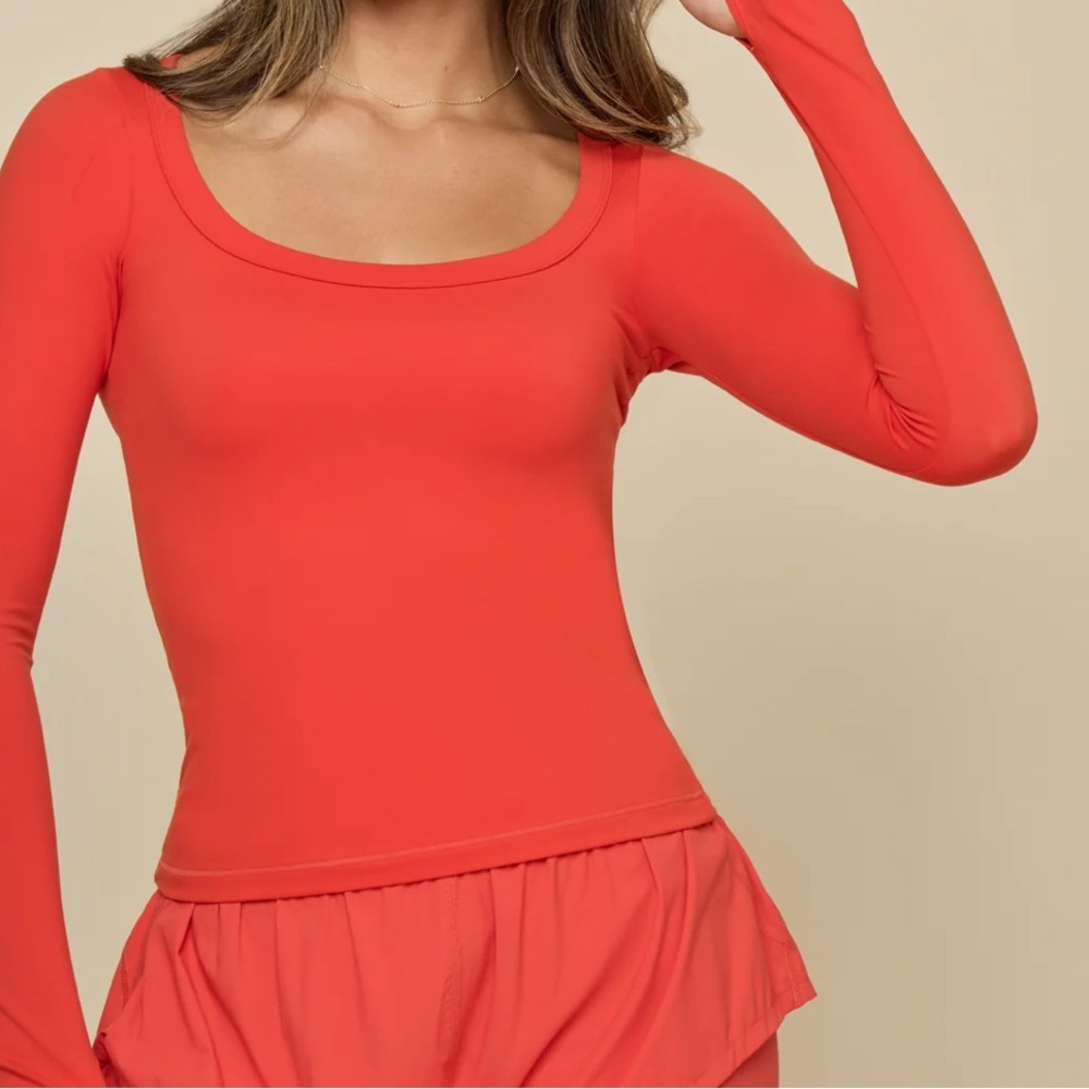 ❌SOLD❌Bundle of 2 "Your Favorite Reversible Long Sleeve Top" Popflex